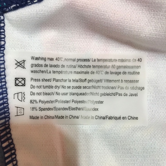 🌺NWT Hawaiian Floral Cut Out One Piece Monokini - Picture 13 of 13